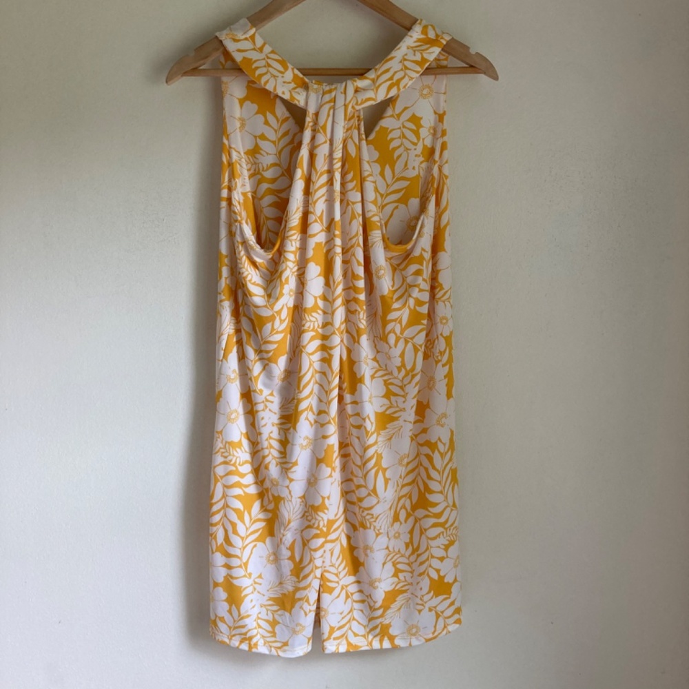 Beach break Women’s floral dress - Picture 4 of 7